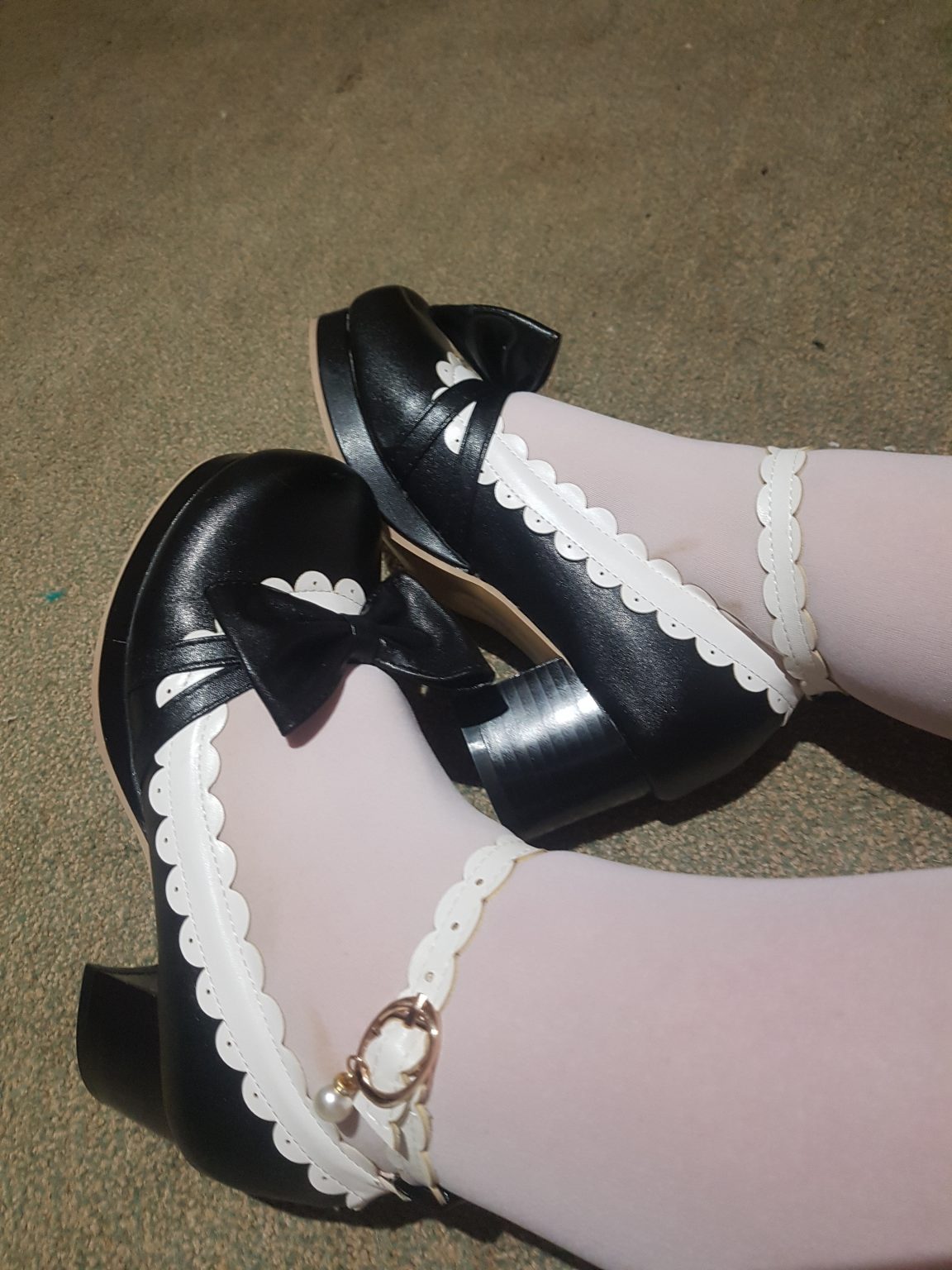 elasticated dolly shoes