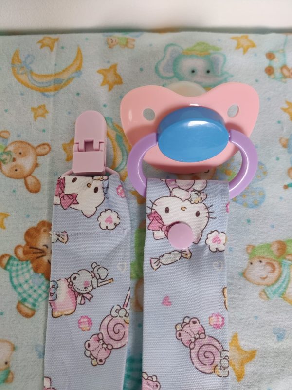 Pacifier with kitty clip
