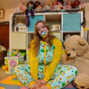 MTO giraffe sleepsuit